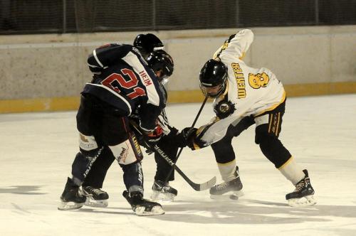 Sport-KW51-Eishockey1-DSC 3051